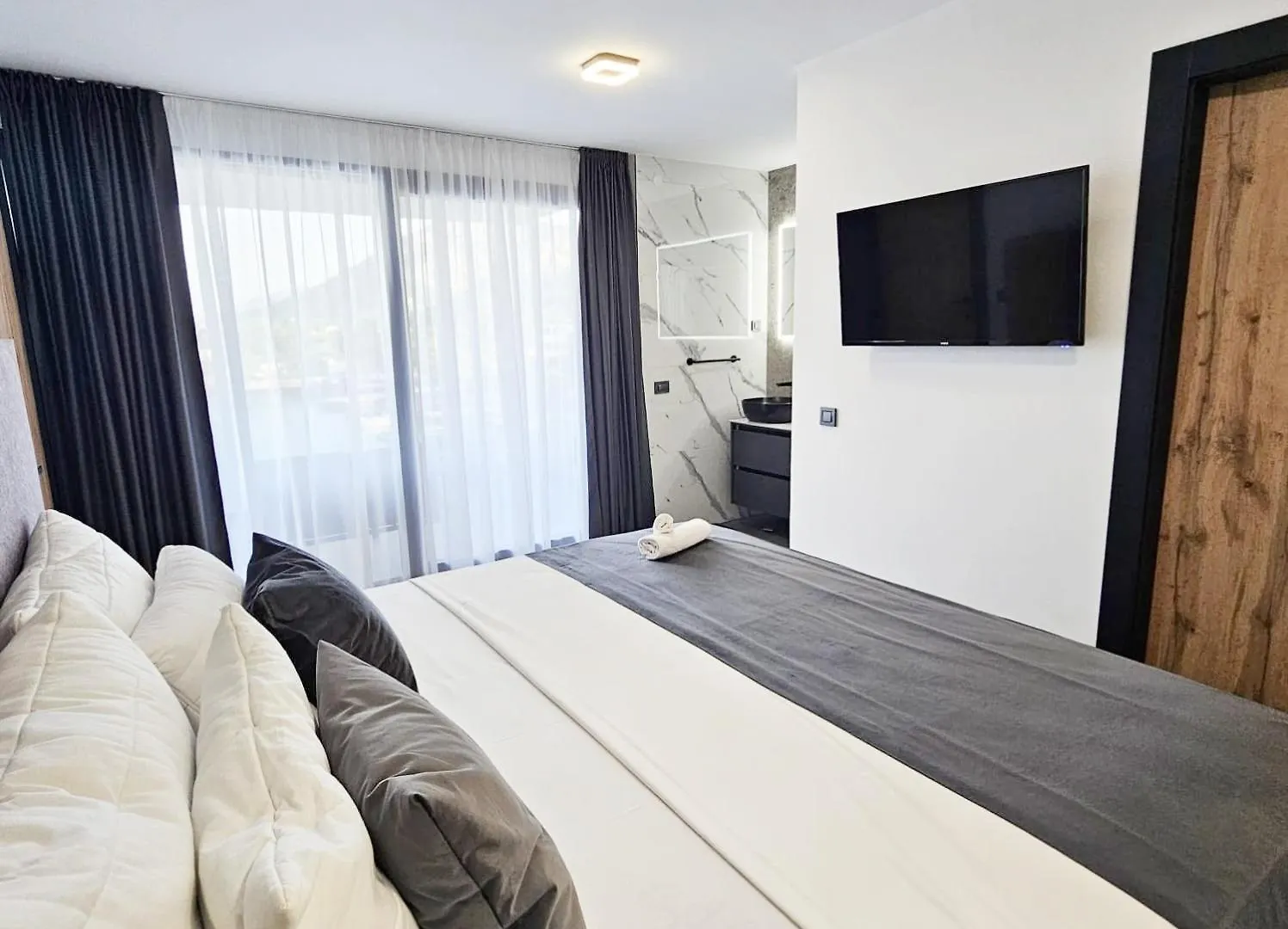 סלינה Beachfront Escape Villa Nevera 0*,